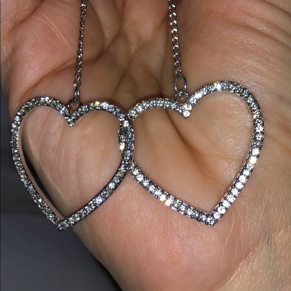 pretty things Jewelry - Free with Bundle🤑